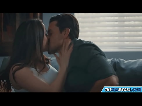 ❤️ 浪漫的性爱，有一个好的胸脯的妈妈 ☑ Super porn ❌️